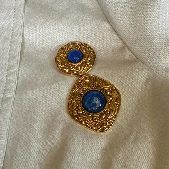 Chanel Rare Blue Gripoxi Dangle Diamond Brooch - Picture 2 of 6